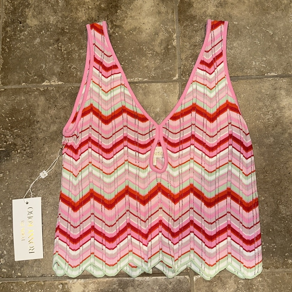 Torn by Ronny Kobo Knitted Pink Chevron Striped Keyhole Crop Tank Top NEW 🆕 - Picture 2 of 8